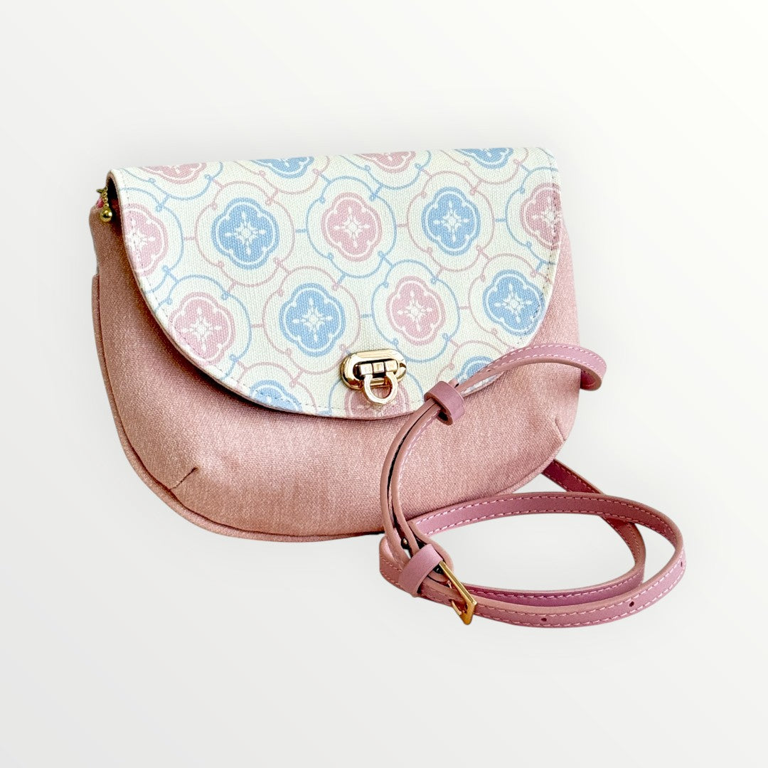 Blush Window I Love You Pouch (Plus)
