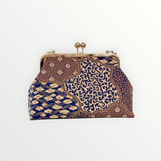 Batik clasp, batik bag