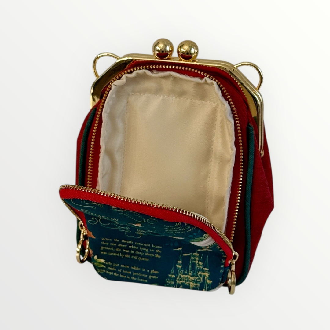 Snowy Bunny Kisslock Bag